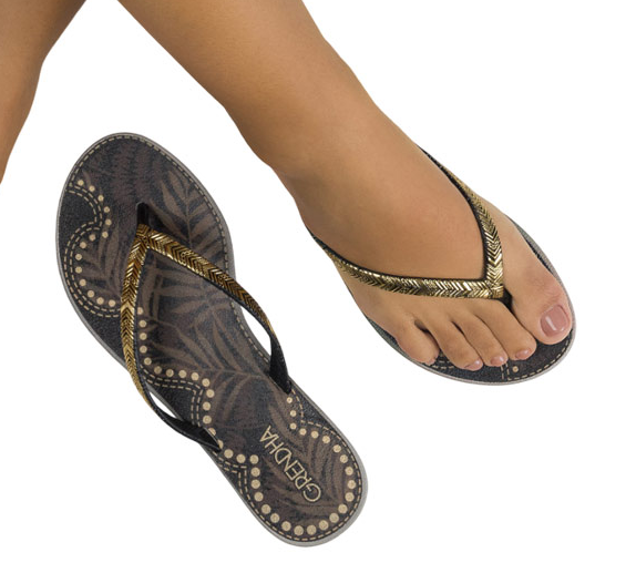 Chinelo Feminino Grendha Amor Em Flor - modelo do par